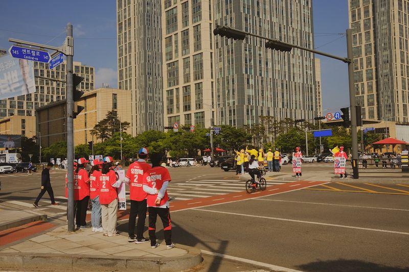 한국 정치, 군사, 부패 등 다면적 검토 필요성 한국,정치,군사,부패,검토